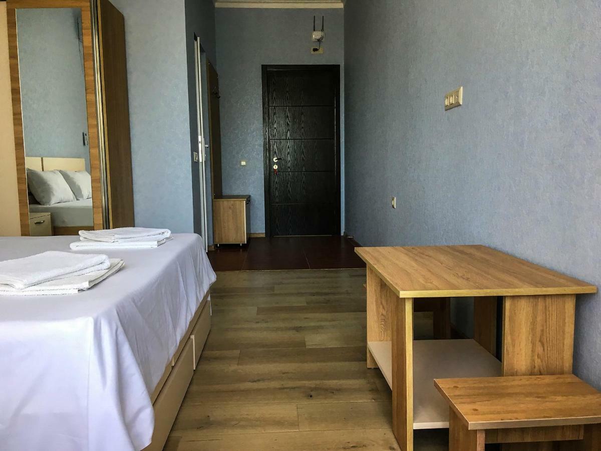 Golden House Hotell Anaklia Eksteriør bilde